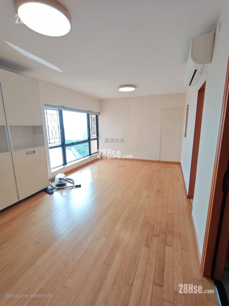 Aegean Coast Rental 4 Bedrooms , 2 Bathrooms 741 ft²