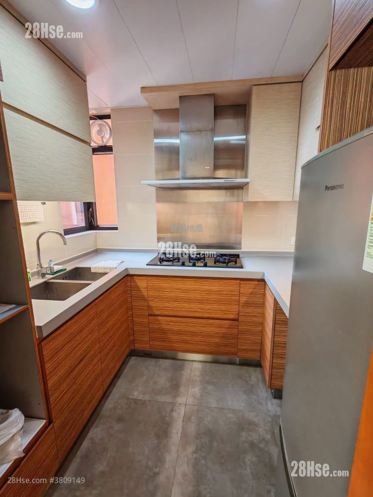 Aegean Coast Rental 4 Bedrooms , 2 Bathrooms 741 ft²