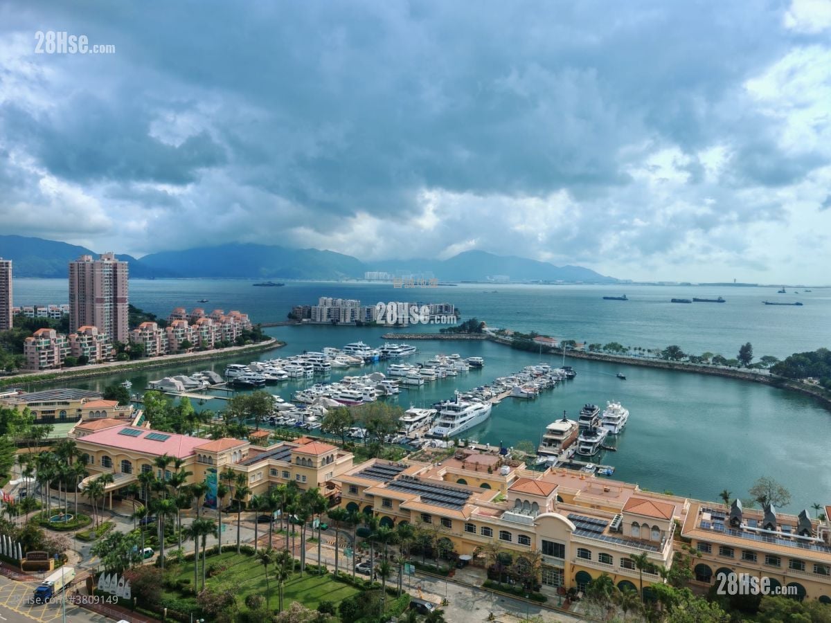 Aegean Coast Rental 4 Bedrooms , 2 Bathrooms 741 ft²