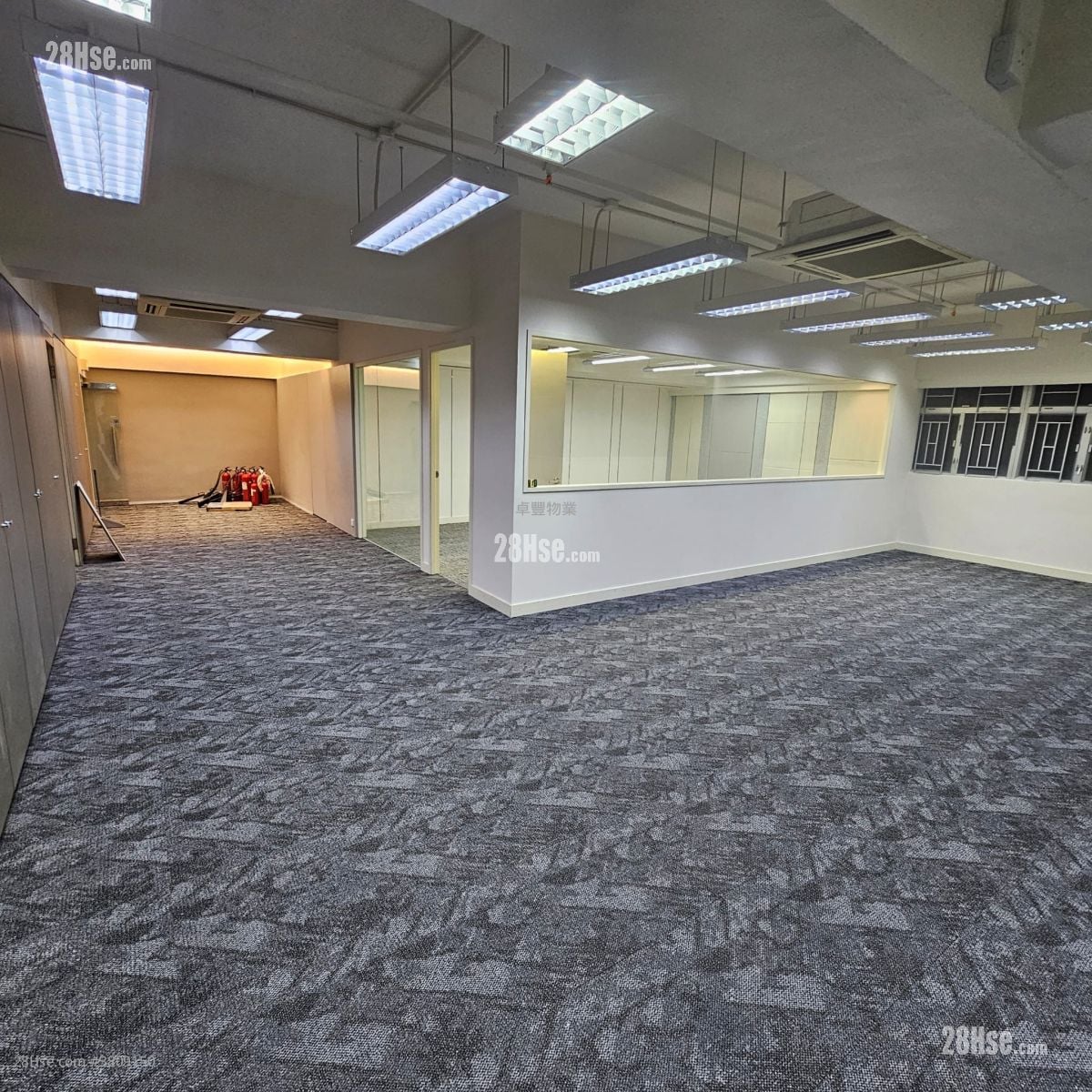 Hop Hing Industrial Building Rental 5+ Bedrooms , 2 Toilets 2,700 ft²