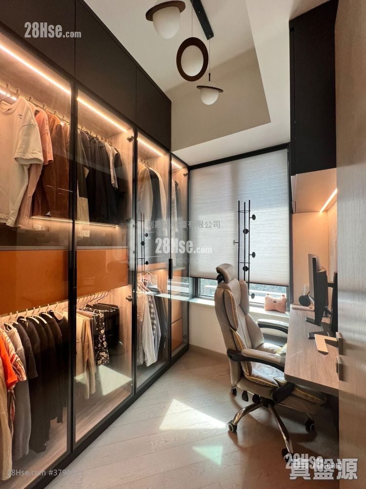 Wetland Seasons Park Rental 434 ft²