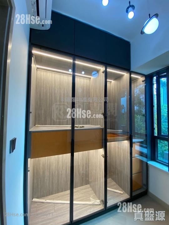Wetland Seasons Park Rental 434 ft²