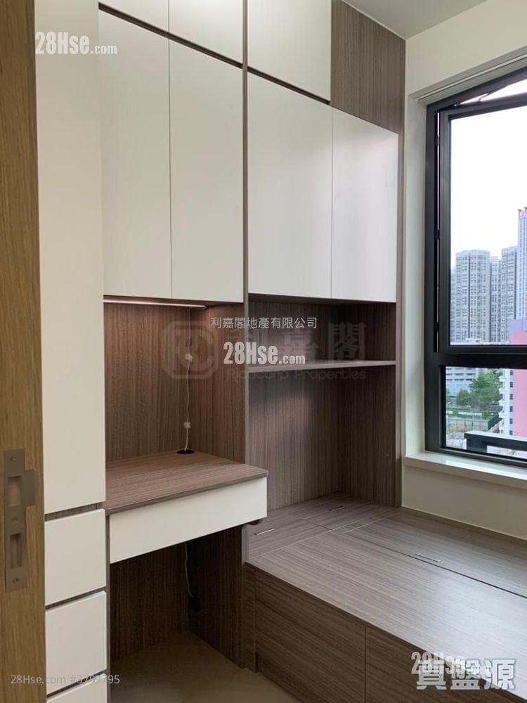 Wetland Seasons Park Sell 432 ft²