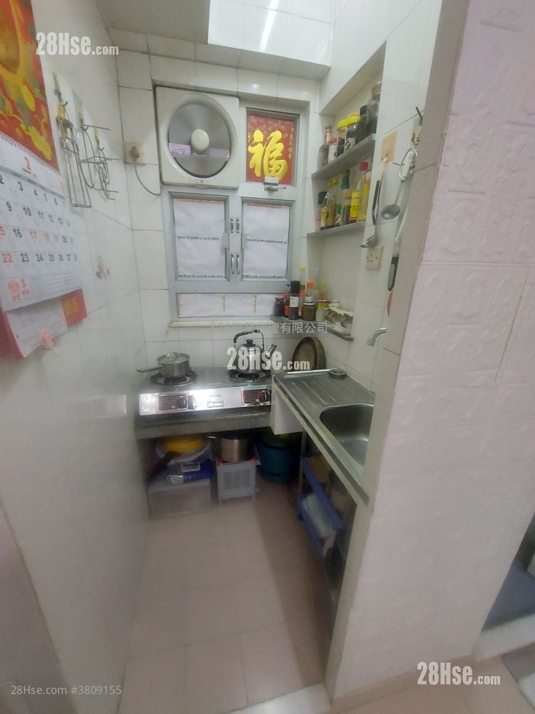 Wilmer Building Sell 2 Bedrooms , 1 Bathroom 329 ft²