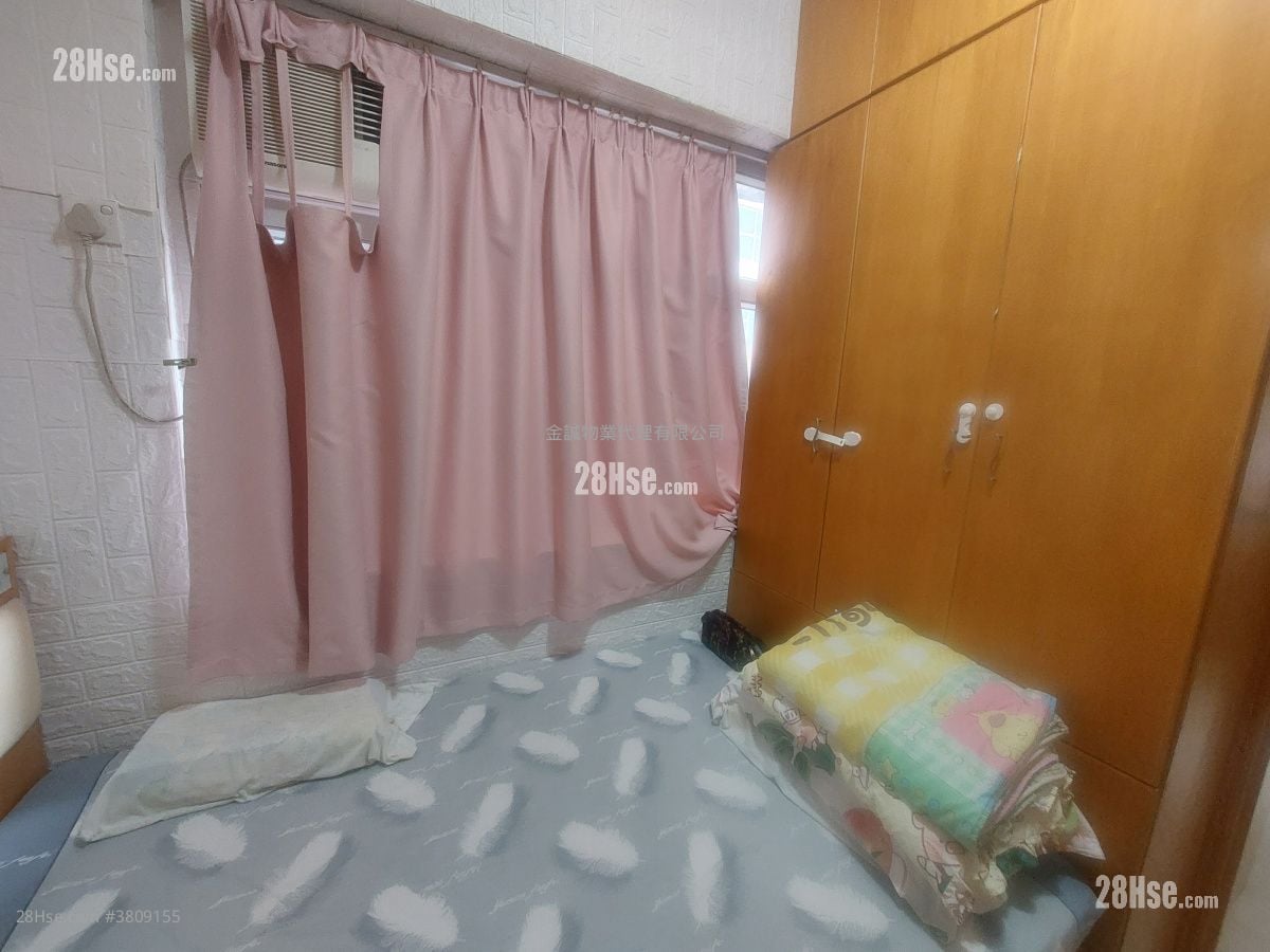 Wilmer Building Sell 2 Bedrooms , 1 Bathroom 329 ft²