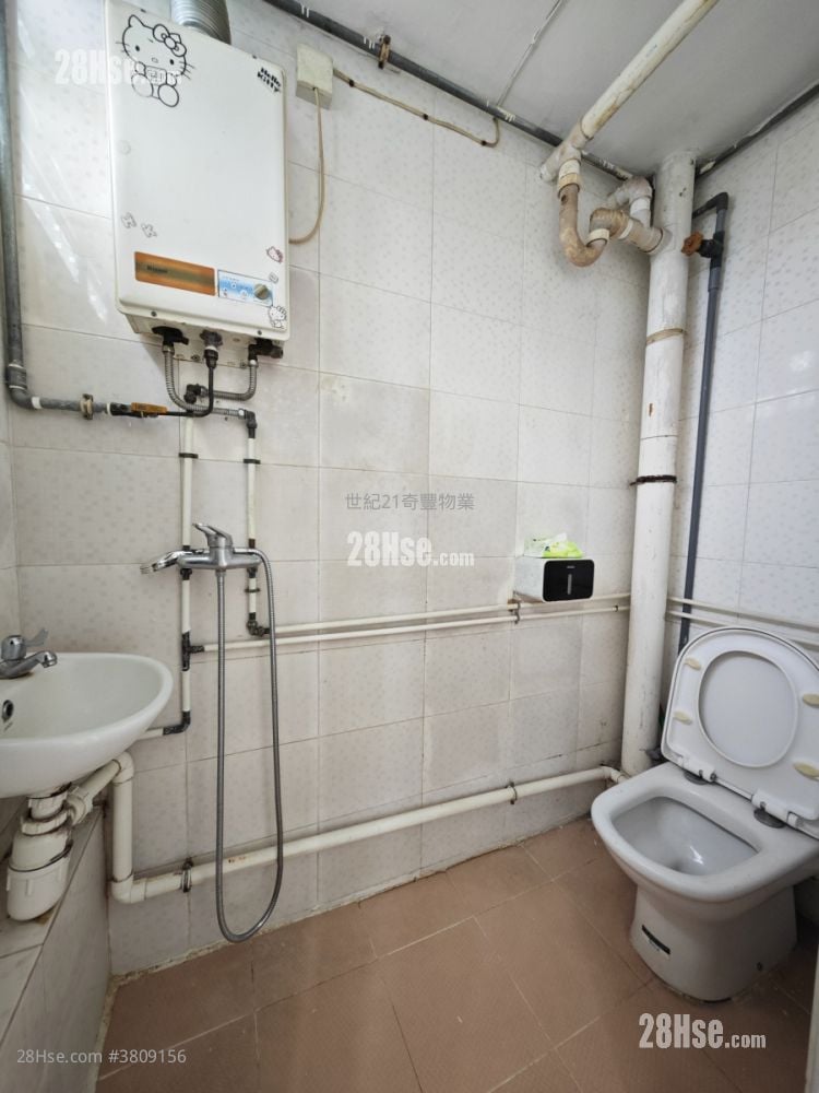 Cheung Wah Estate Sell 2 Bedrooms , 1 Bathroom 423 ft²