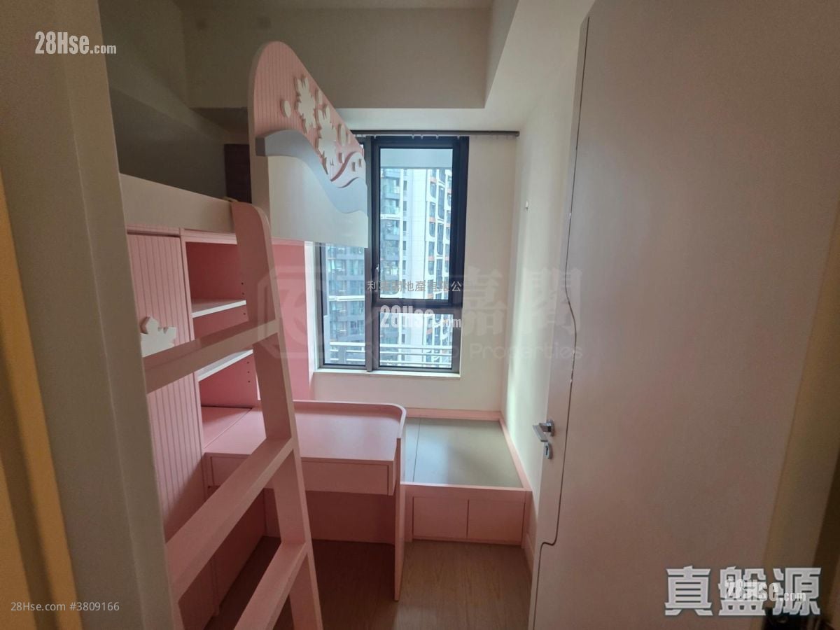 Monaco One Sell 2 Bedrooms 444 ft²