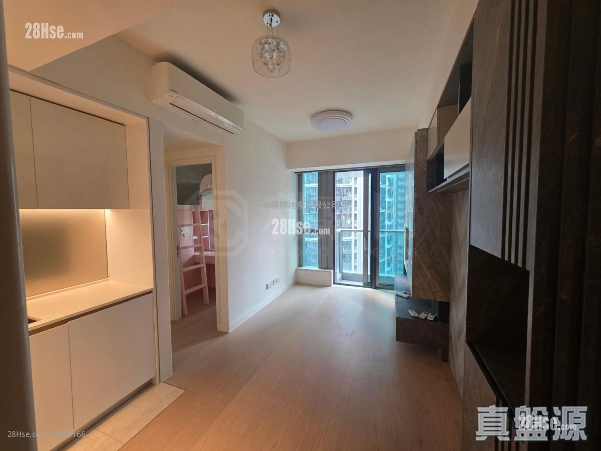 Monaco One Sell 2 Bedrooms 444 ft²