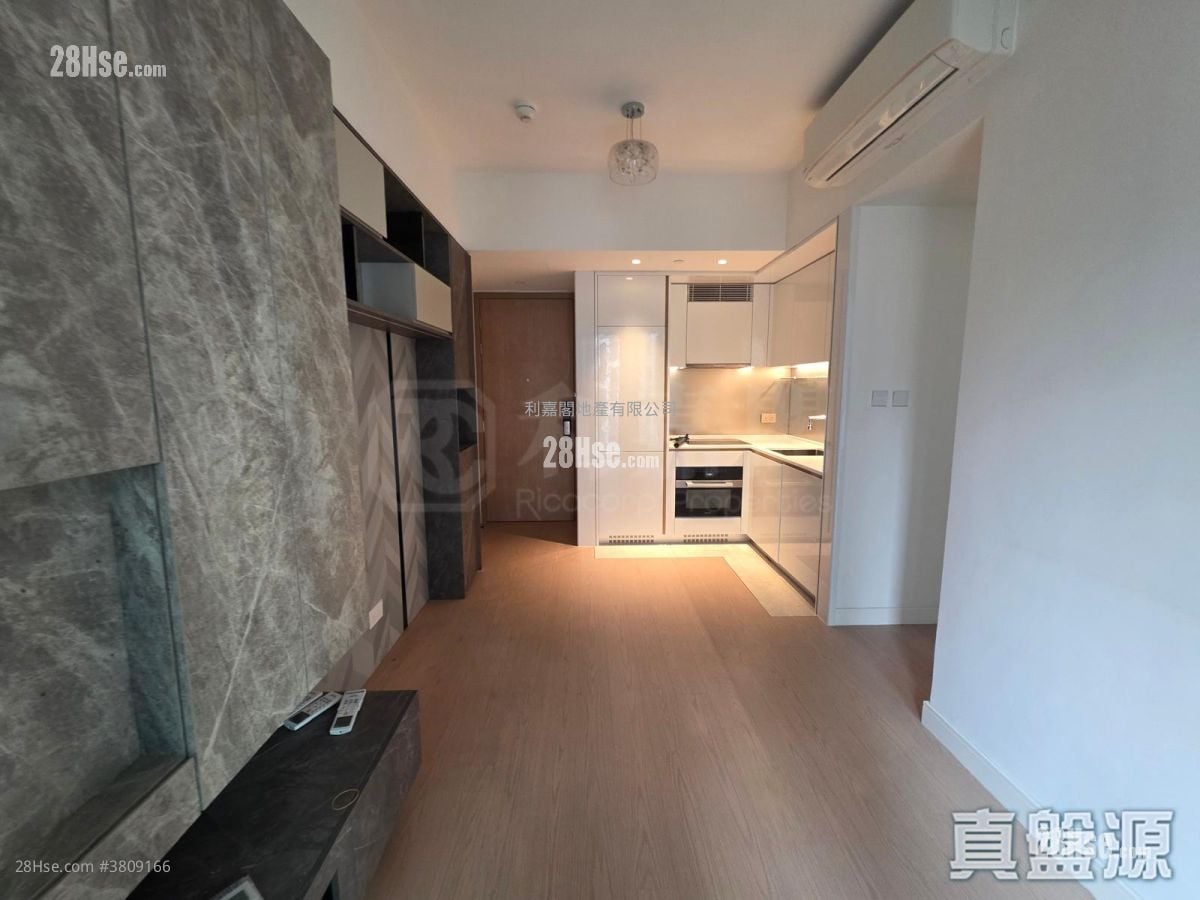 Monaco One Sell 2 Bedrooms 444 ft²