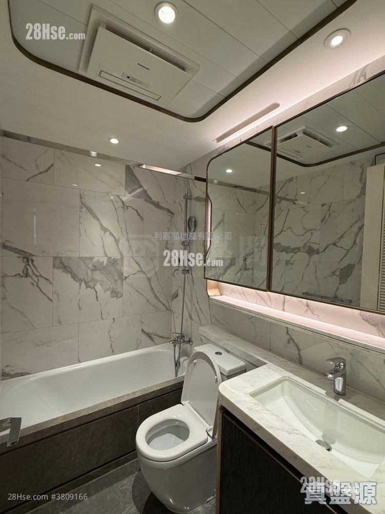 Monaco One Sell 2 Bedrooms 444 ft²