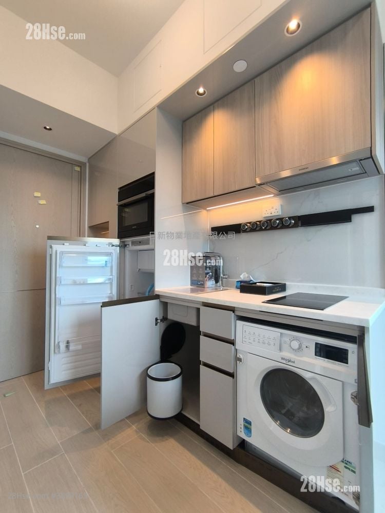 黄金海湾 租盘 204 平方尺