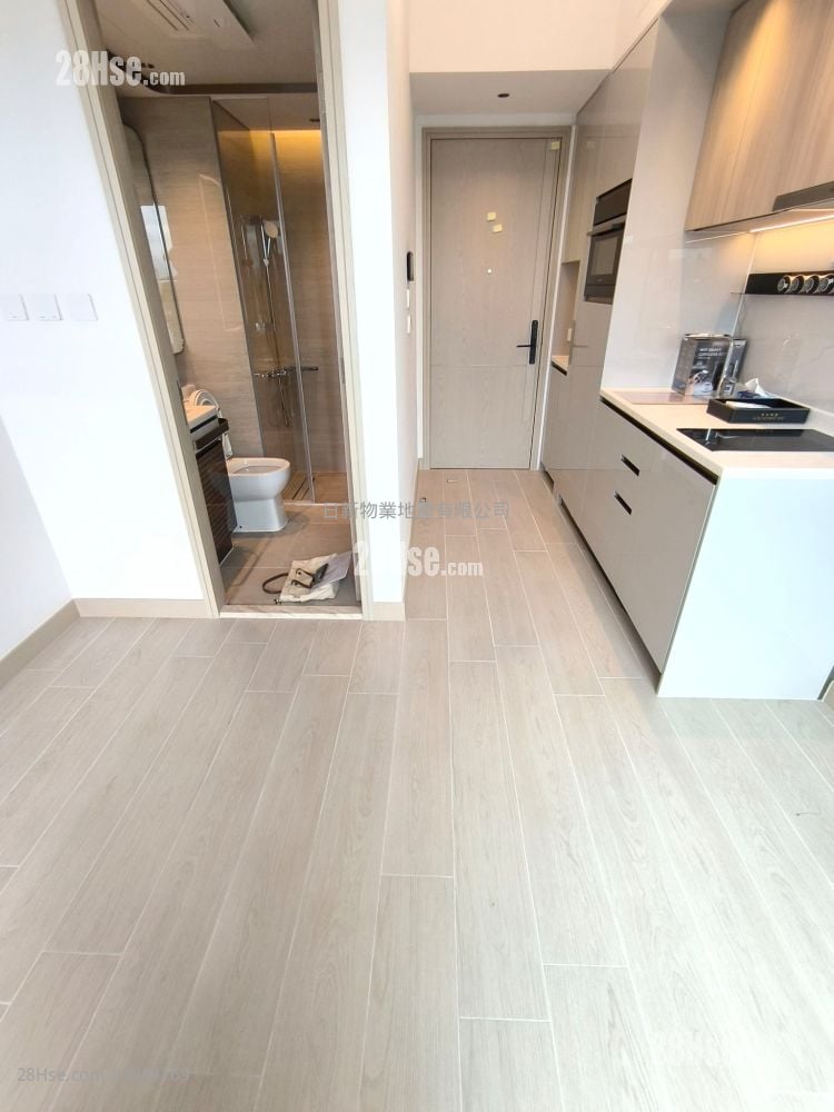 黄金海湾 租盘 204 平方尺