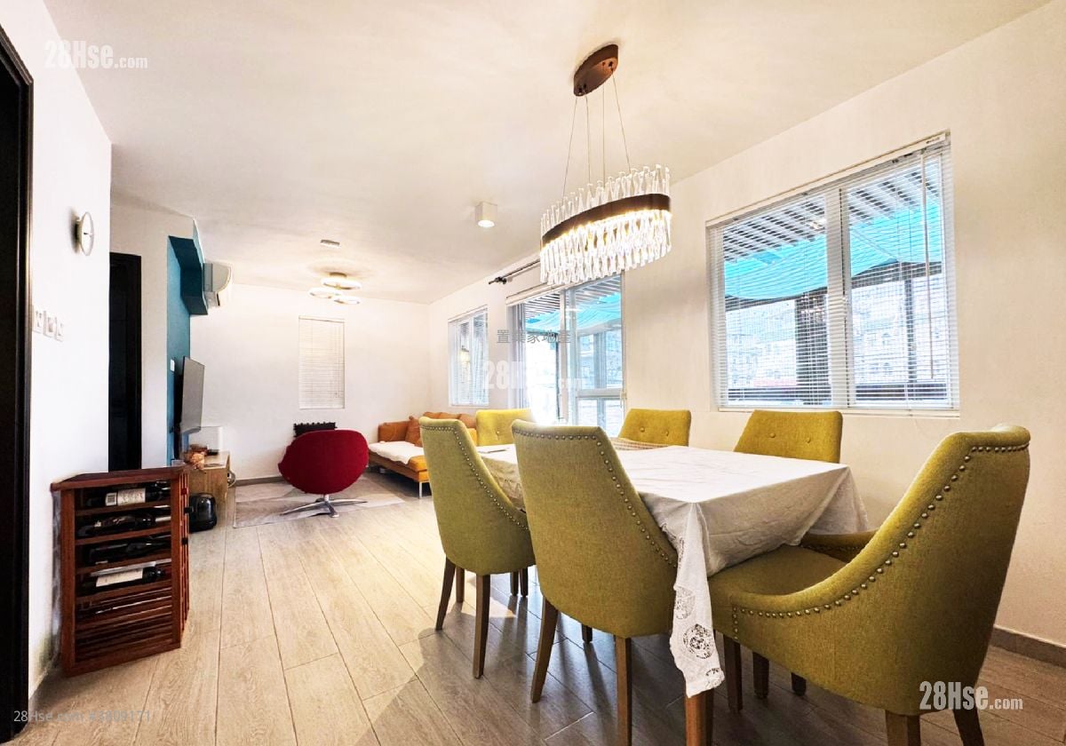 村屋 售盘 2 房 , 1 浴室 1,400 平方尺