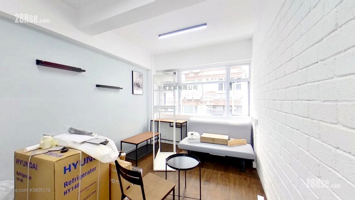 living room: 113-115 Wing Lok Street Rental Studio , 1 Bathroom 230 ft²