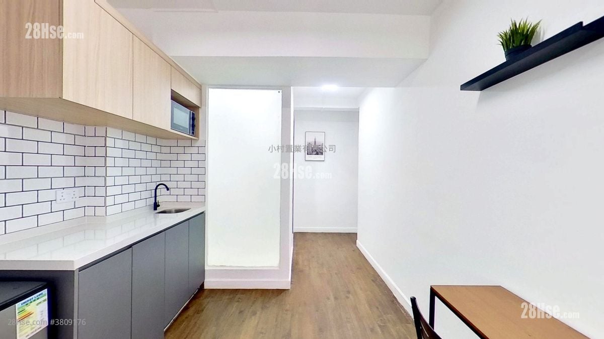 living room: 113-115 Wing Lok Street Rental Studio , 1 Bathroom 230 ft²