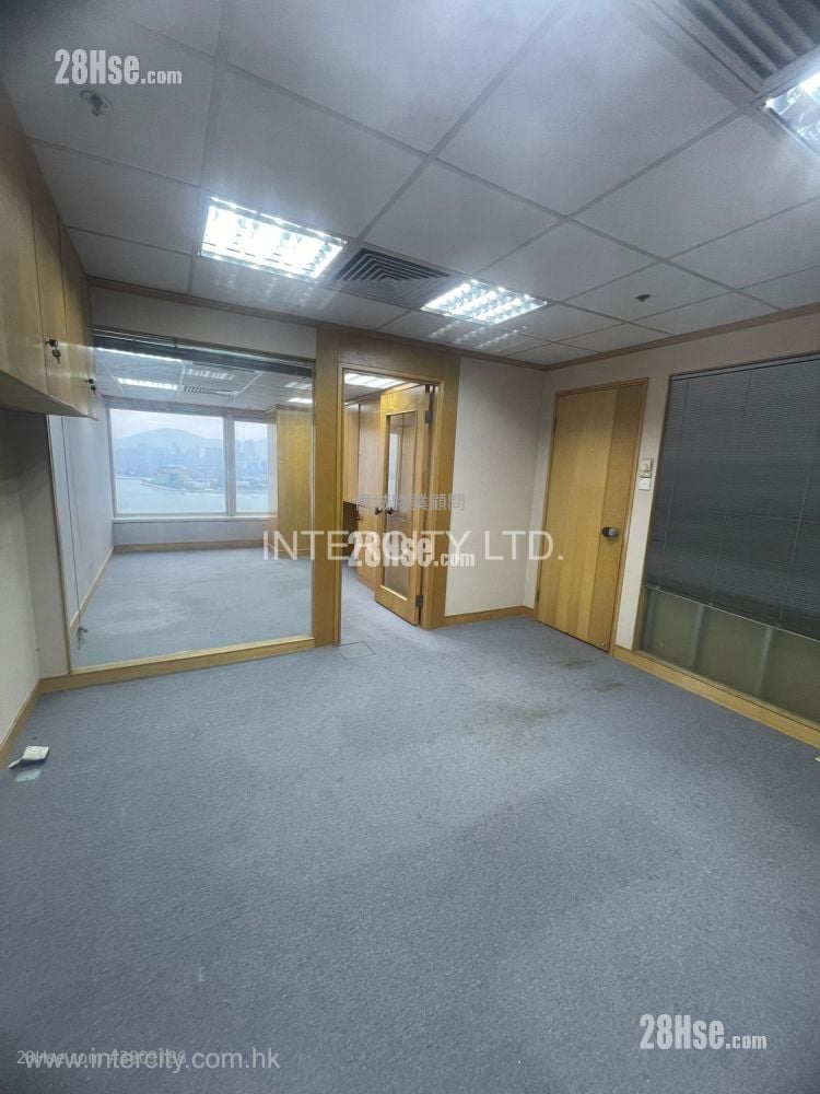 Shun Tak Centre, West Tower Rental 1 Bedroom