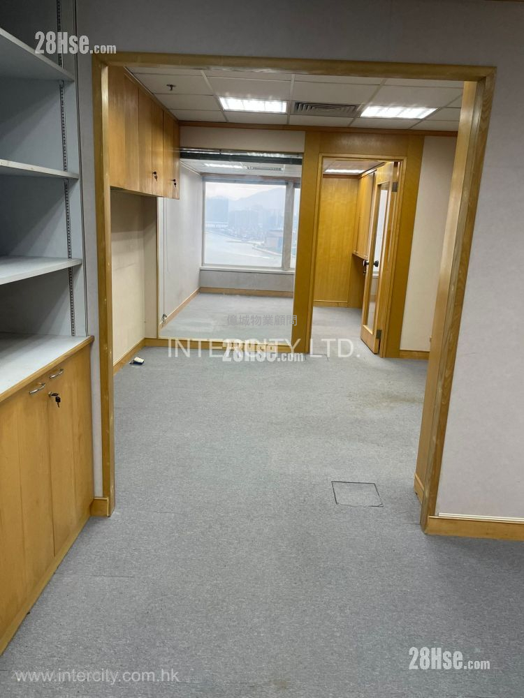 Shun Tak Centre, West Tower Rental 1 Bedroom