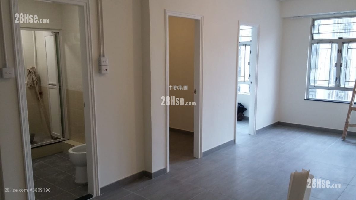 Bell House Rental 2 Bedrooms , 1 Bathroom 459 ft²