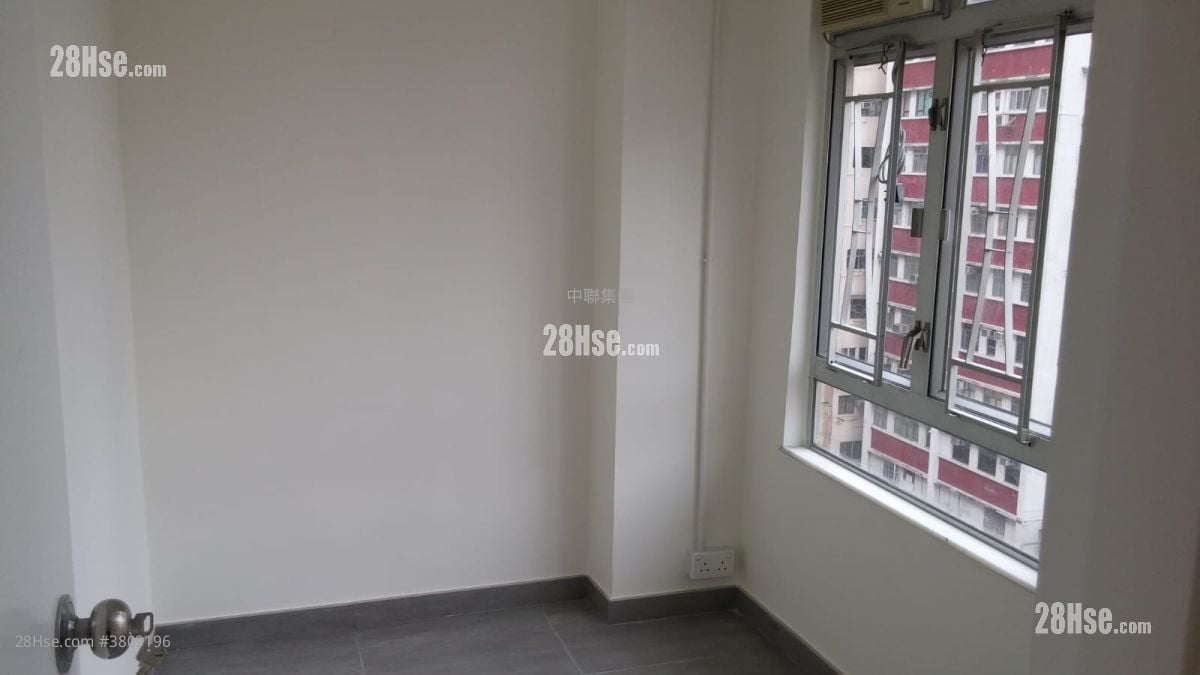 Bell House Rental 2 Bedrooms , 1 Bathroom 459 ft²