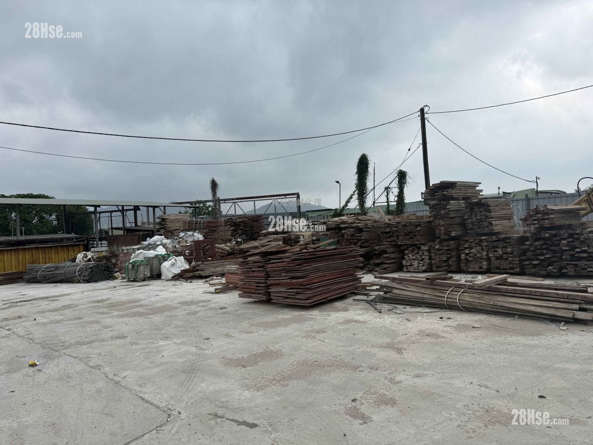 Land Rental 10,000 ft²