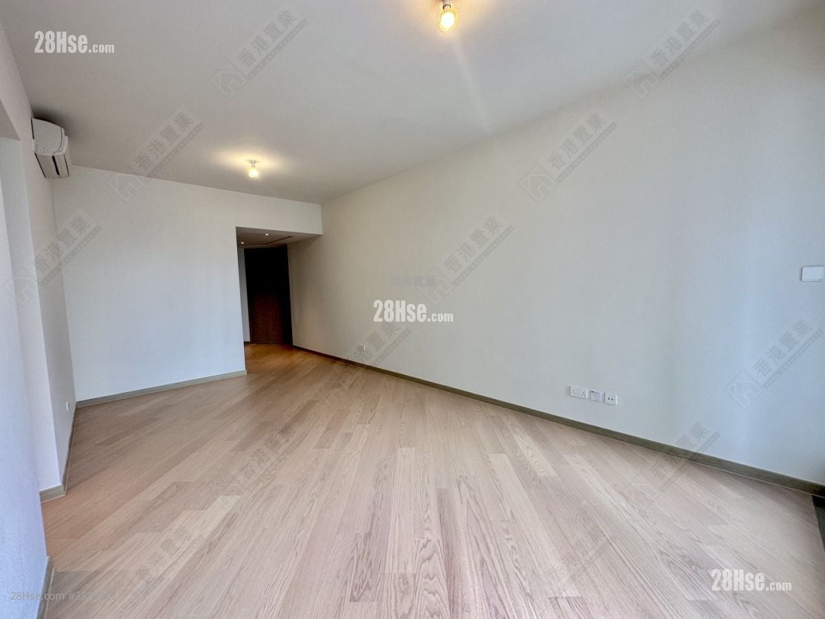 The Southside Rental 3 Bedrooms , 2 Bathrooms 921 ft²