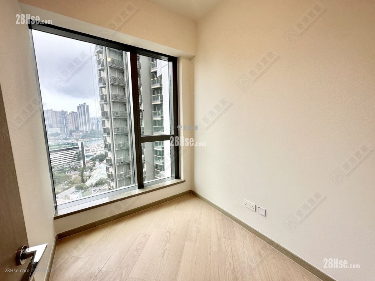 The Southside Rental 3 Bedrooms , 2 Bathrooms 921 ft²