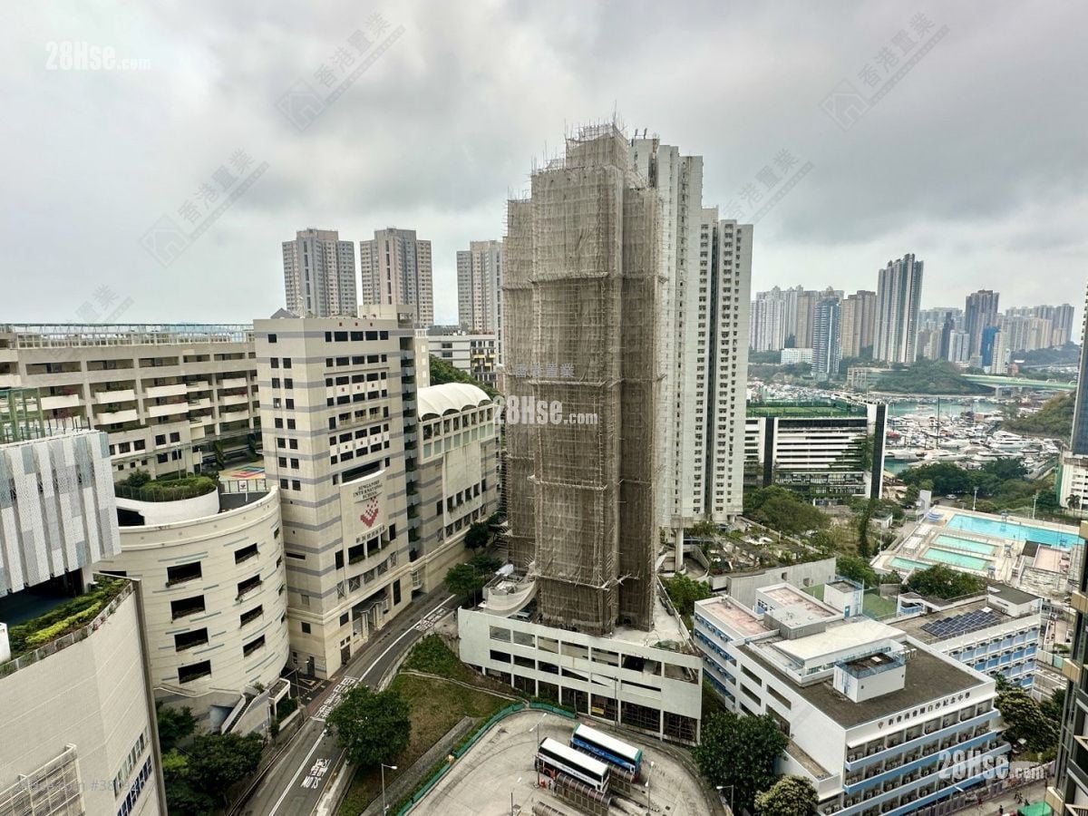 The Southside Rental 3 Bedrooms , 2 Bathrooms 921 ft²