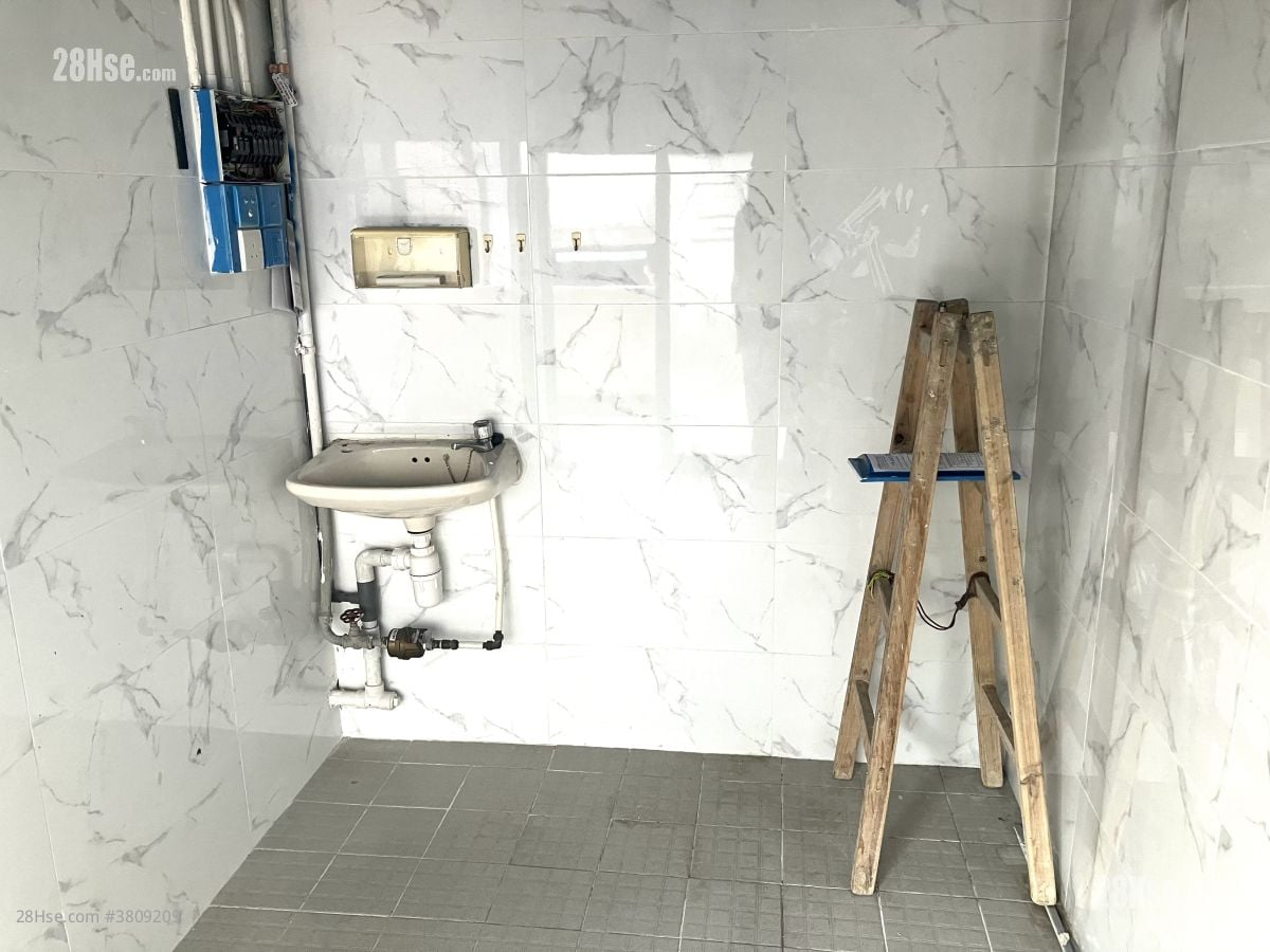 Fu Tor Loy Shopping Centre Rental