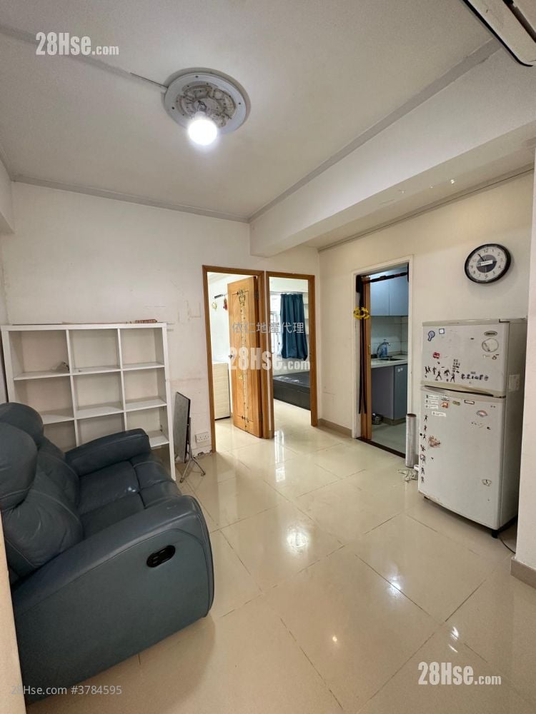 单幢楼房 租盘 2 房 , 1 浴室 310 平方尺