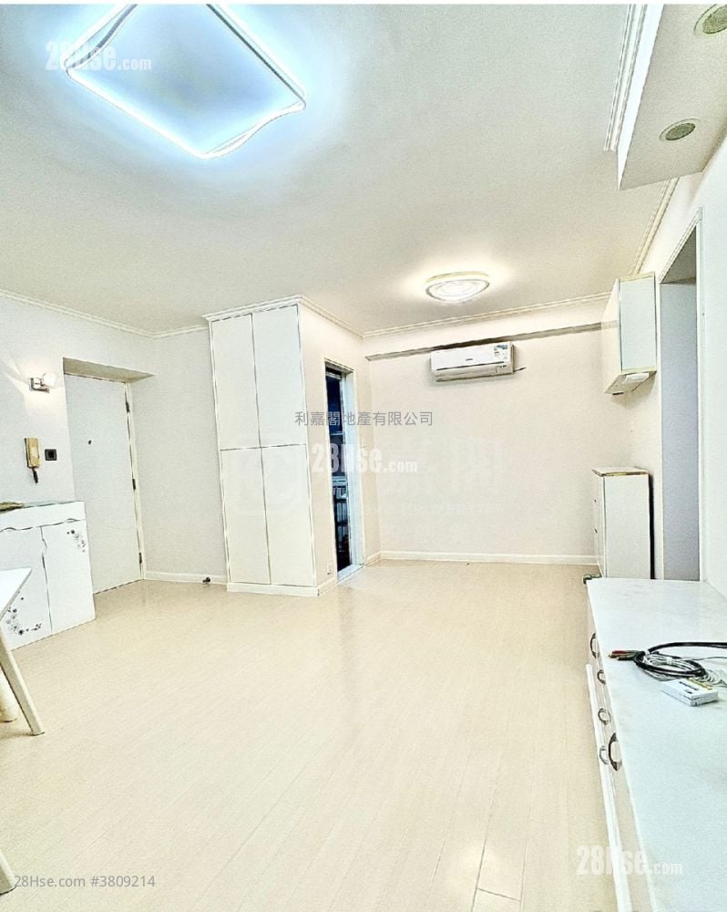 康怡花园 售盘 3 房 , 1 浴室 616 平方尺