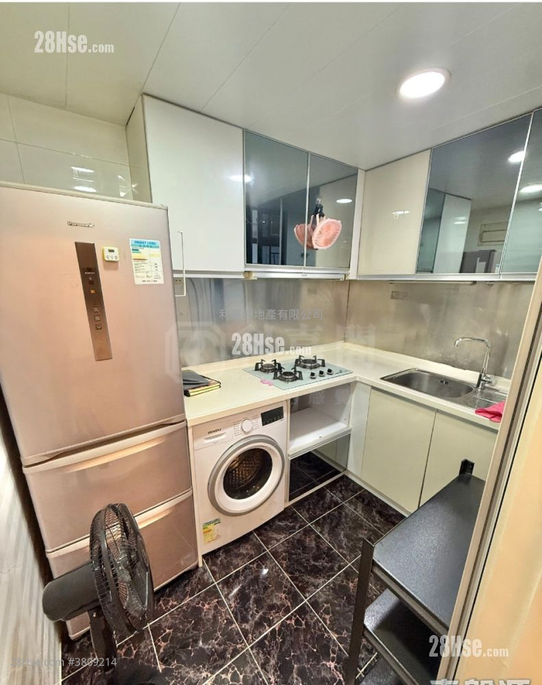 康怡花园 售盘 3 房 , 1 浴室 616 平方尺