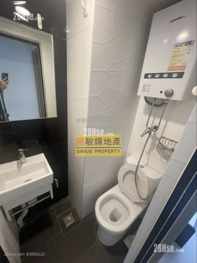 Lee Man Building Rental 180 ft²