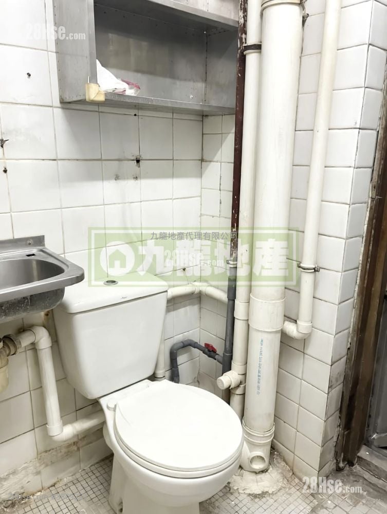 Lai Po Building Sell 2 Bedrooms , 1 Bathroom 262 ft²