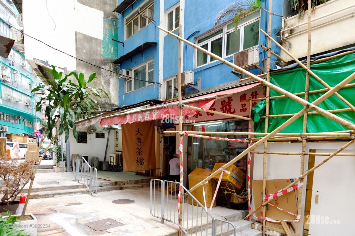 大厦入口: 华里6-7号 租盘 2 房 , 1 浴室 377 平方尺