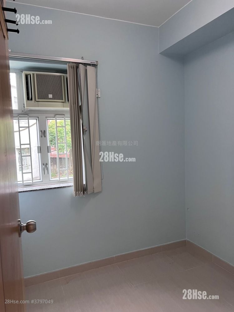 Village Rental 2 Bedrooms , 1 Bathroom 700 ft²