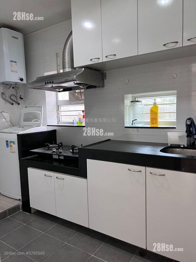 Village Rental 2 Bedrooms , 1 Bathroom 700 ft²