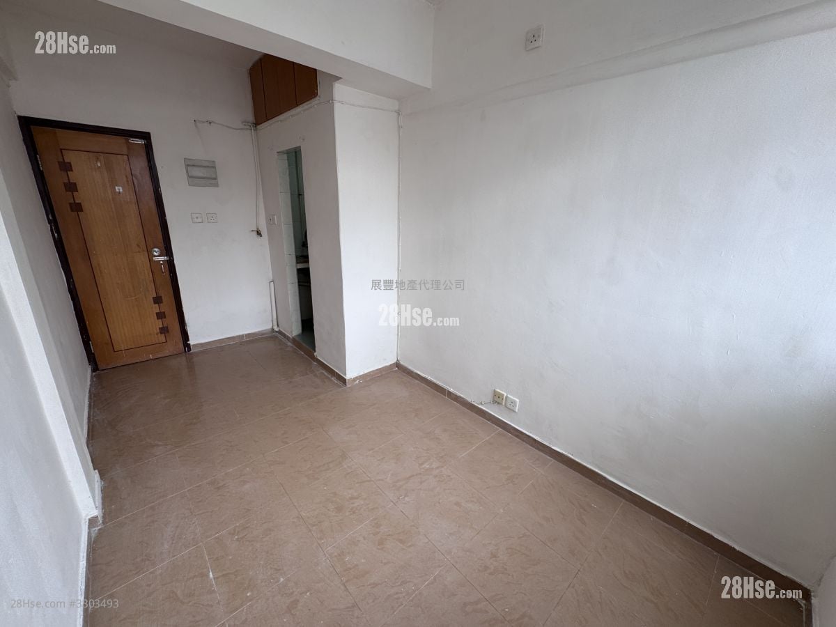 宝兴大楼 租盘 开放式间隔 , 1 浴室 130 平方尺