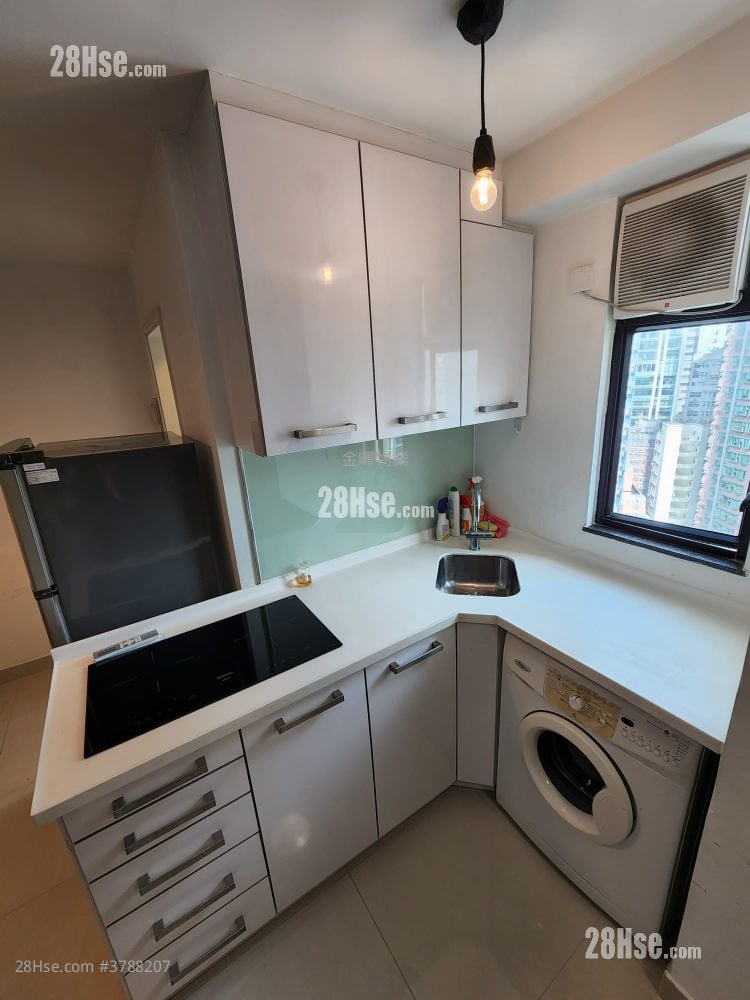 Universal Building Sell Studio , 1 Bathroom 215 ft²