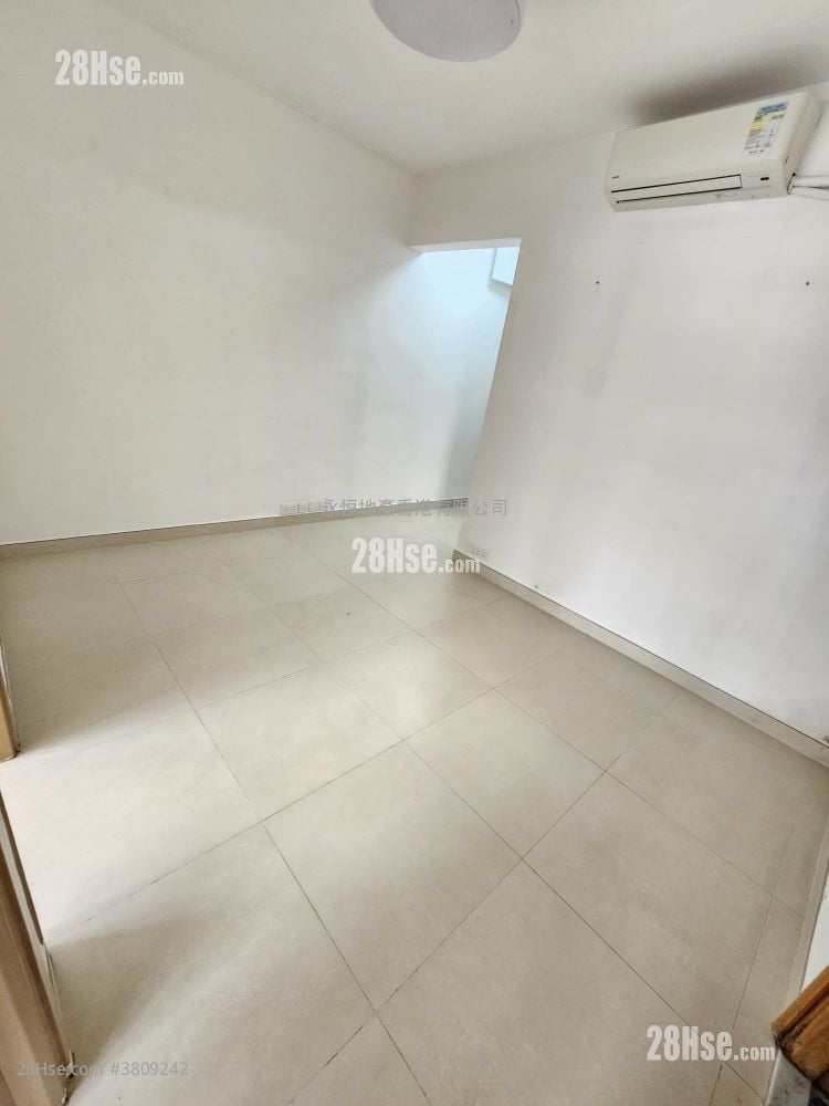 新都城大厦 租盘 2 房 , 1 浴室 485 平方尺