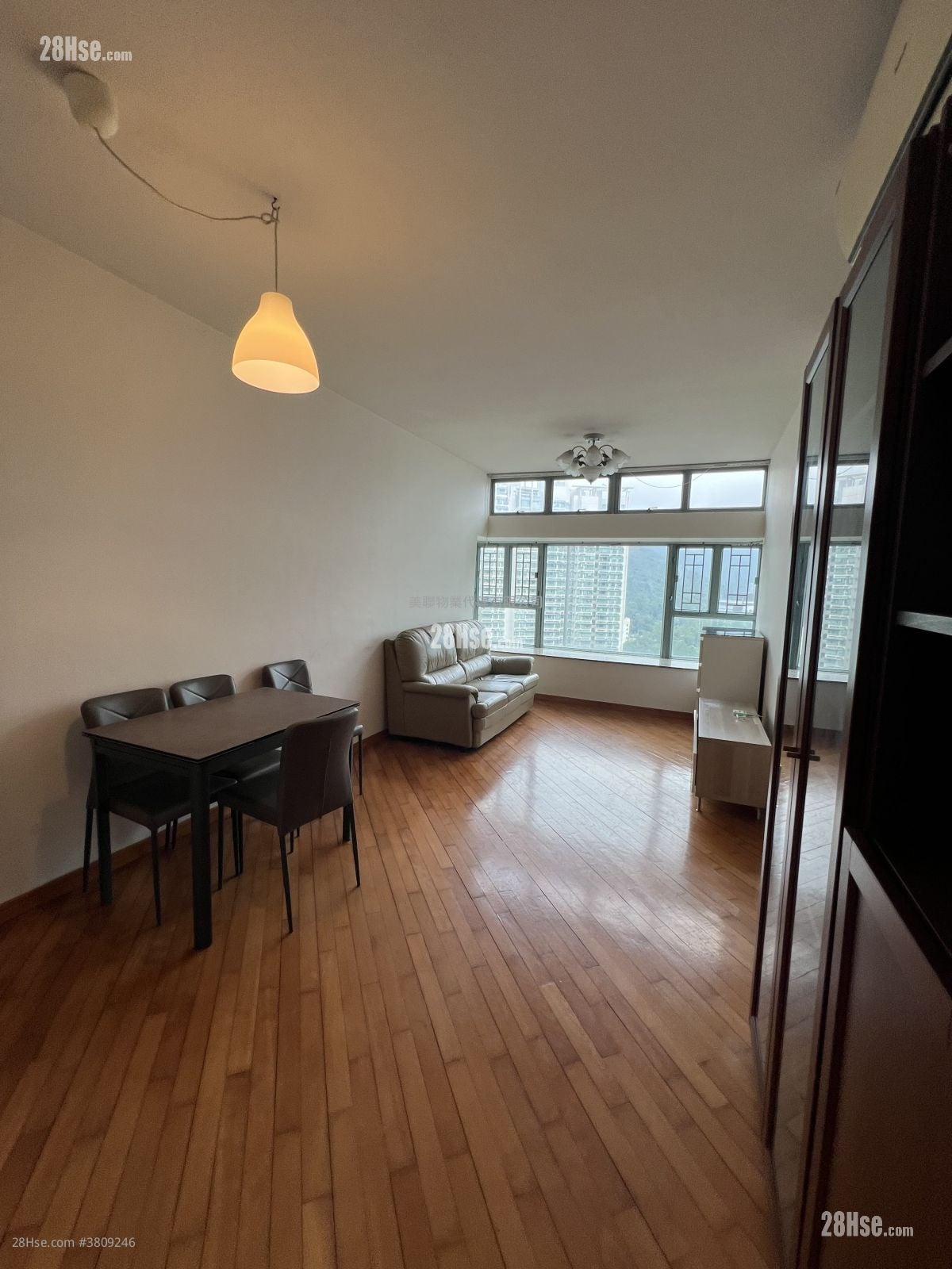 Tung Chung Crescent Sell 2 Bedrooms , 1 Bathroom 527 ft²