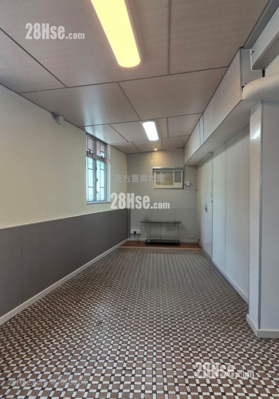 村屋 租盘 3 房 , 2 浴室 800 平方尺