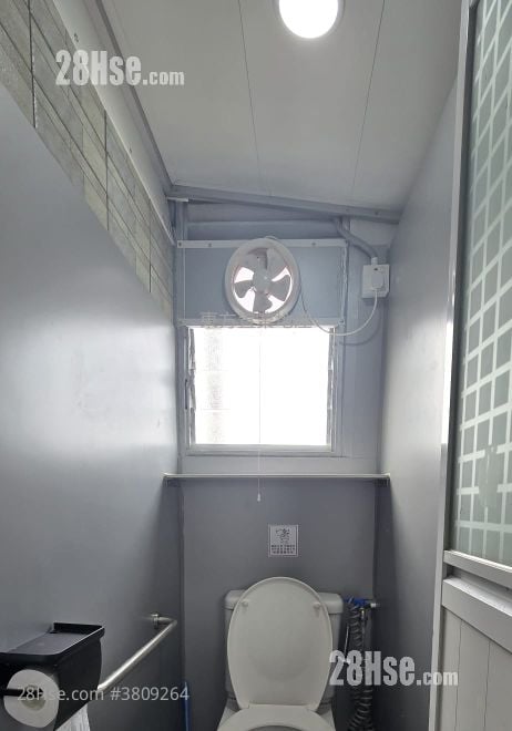 村屋 租盘 3 房 , 2 浴室 800 平方尺