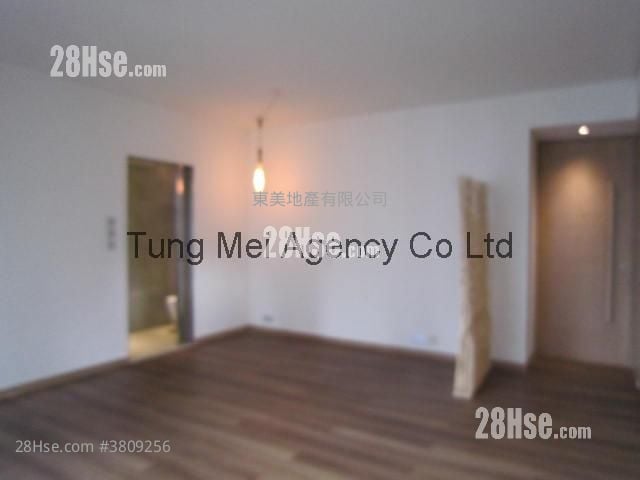 5 Star Street Rental Studio , 1 Bathroom 408 ft²