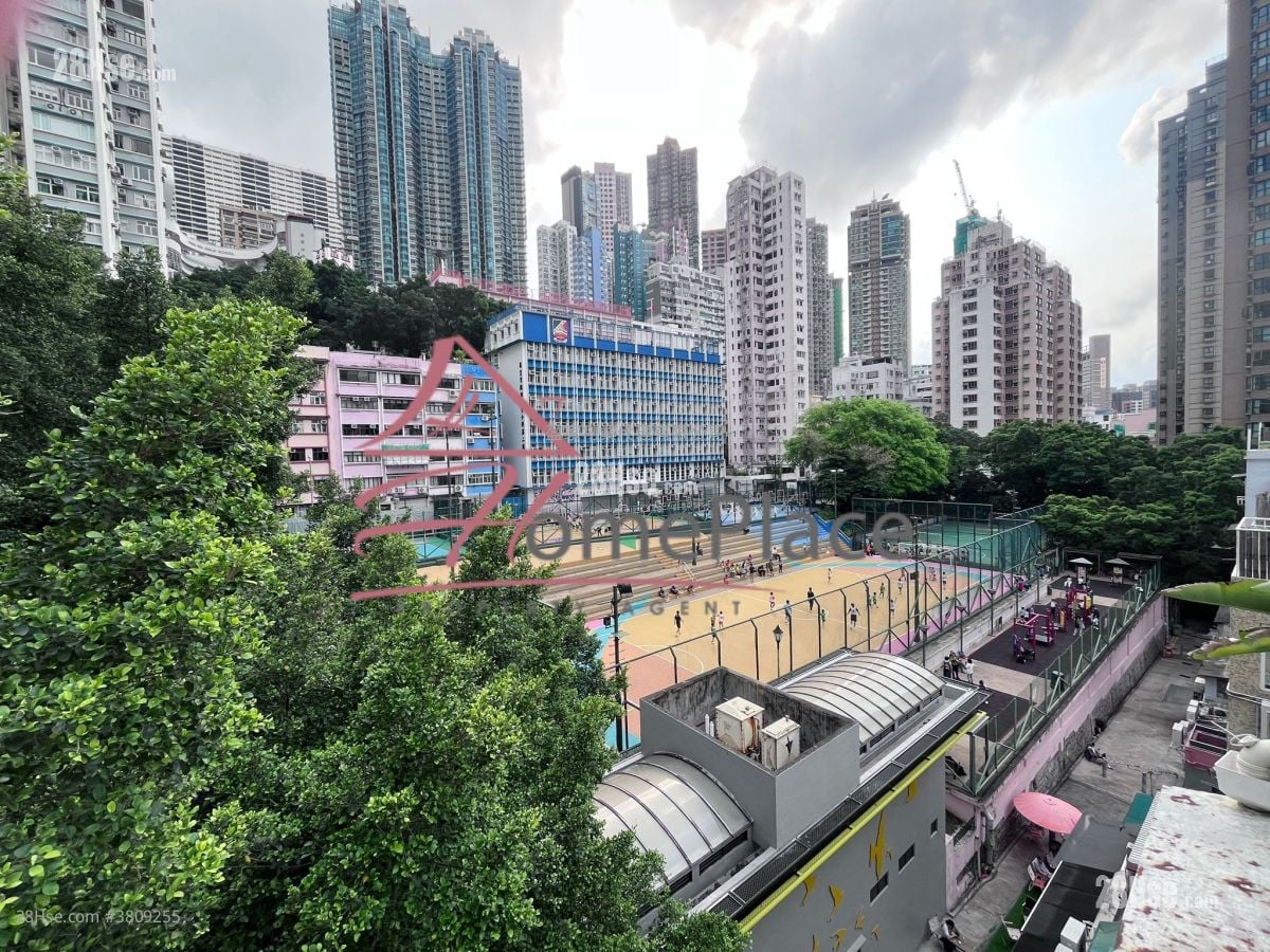 唐樓 租盤 開放式間隔 , 1 浴室 233 平方呎