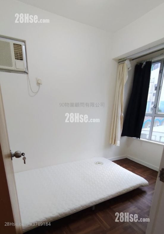 Macro Garden Sell 298 ft²