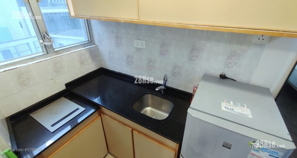 Macro Garden Sell 298 ft²