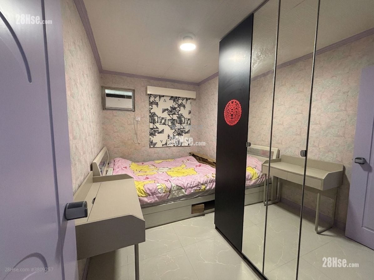 Village Sell 3 Bedrooms , 1 Bathroom 700 ft²