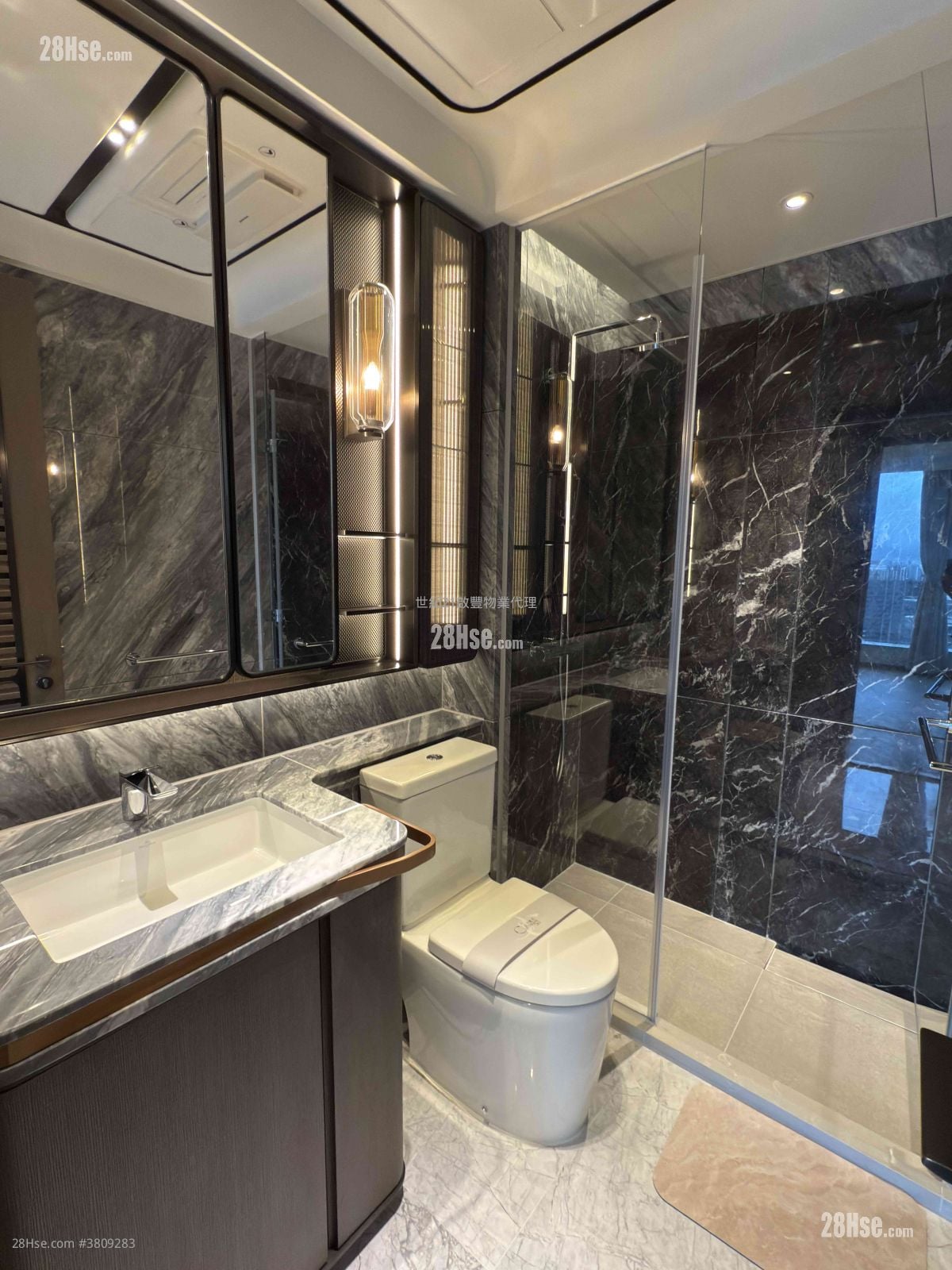 天玺天 租盘 4 房 , 3 浴室 1,993 平方尺