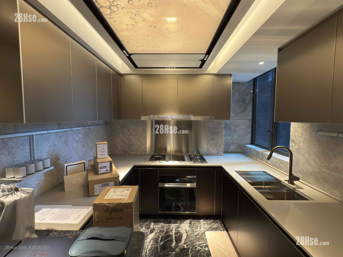 天玺天 租盘 4 房 , 3 浴室 1,993 平方尺