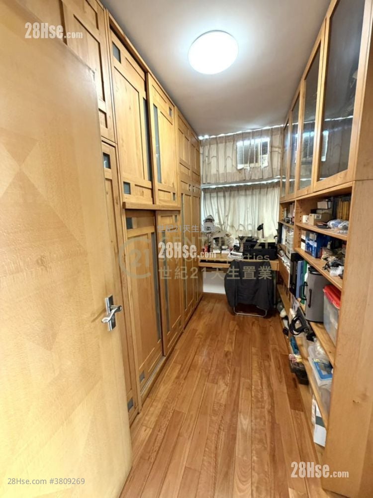 香港黄金海岸 售盘 3 房 , 2 浴室 1,052 平方尺